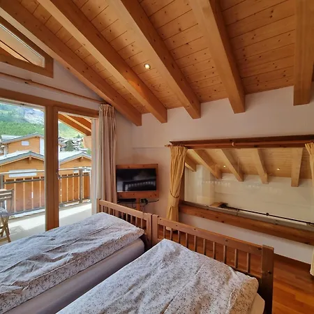 公寓 Penthouse Perla 萨斯费